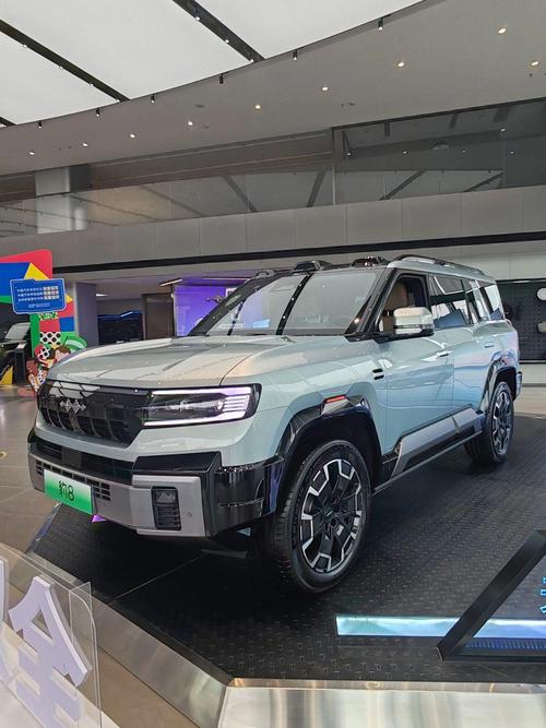 东莞石排镇悦妙华企业管理咨询比亚迪方程豹硬派越野的爆款，英菲尼迪35周年与你共成长